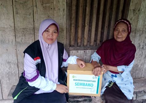 Paket Sembako Kembali Disalurkan Untuk Janda Jompo Dhuafa Jateng