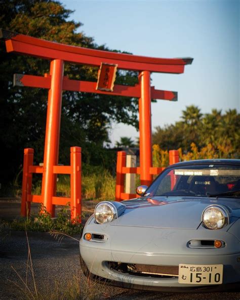 Anyone know what headlights these are? : r/Miata