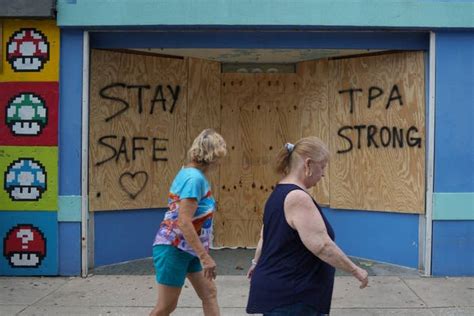 This Picture Of Someone S Strapped Down House In Florida Is Going Viral