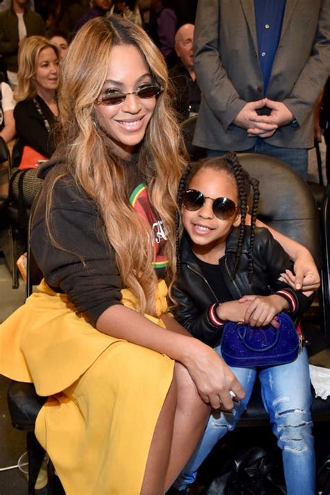 Beyoncé And Blue Ivy On A Mother Daughter Date Taking Selfies