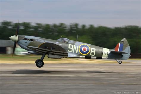 Pin By Martin Pospisil On Spitfire Fighter Jets Wwi Fighter