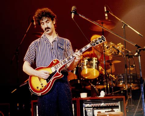 Historians explain the famous figures buried at southview cemetery today 6