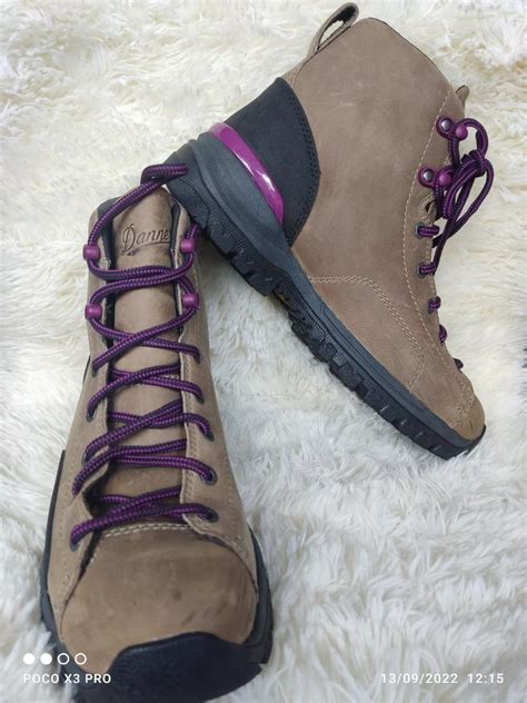 Danner Womens Stronghold, Women's Fashion, Footwear, Boots on Carousell