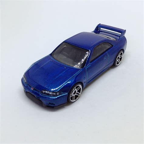 Julian S Hot Wheels Blog Nissan Skyline Gt R R New For Then And Now