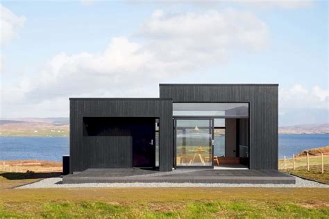 10 Modern Minimalist Home Exterior Designs to Inspire You