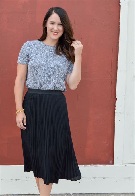 Pleated Midi Skirt My Favorite Trends To Date Women S Fall Fashion