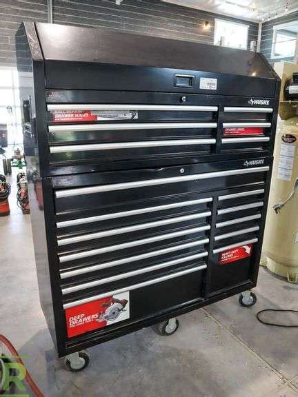 Husky Drawer Toolbox On Casters Roller Auctions