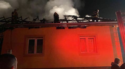 Incendiu Violent La O Cas Din T Rnova Banat Fm Sound Factory