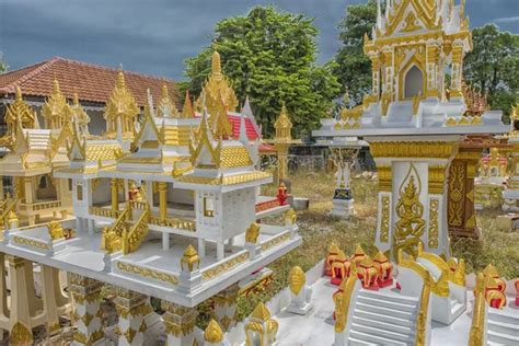 Construction thai temple Stock Photos, Royalty Free Construction thai ...