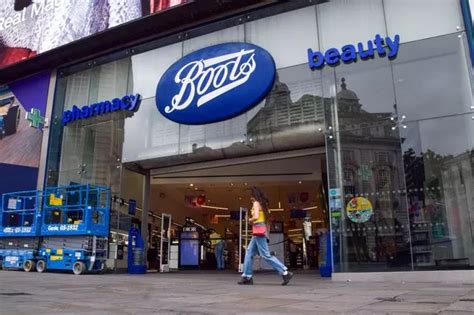 Boots Launches No7 Limited Edition Beauty T Range With Savings Of Up