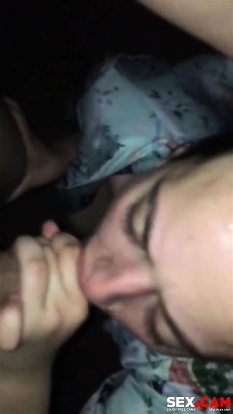 Amateur Closeup Blowjob And Deepthroat