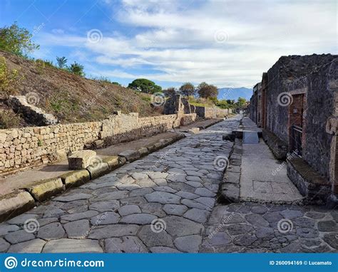 Pompei Via Dell Abbondanza Verso Porta Sarno Editorial Stock Image