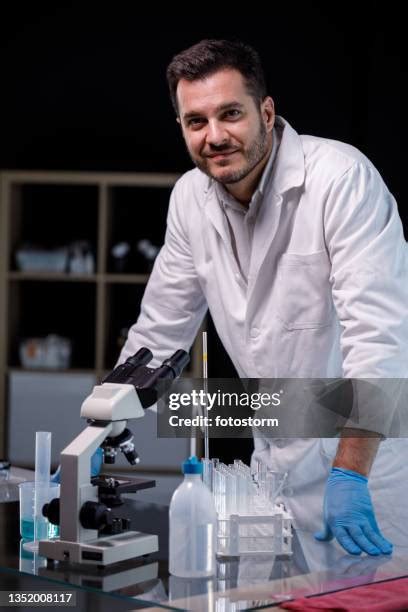 Laboratory Benches Photos And Premium High Res Pictures Getty Images