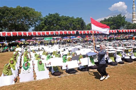 Harlah Ke 77 Muslimat NU ANTARA Foto