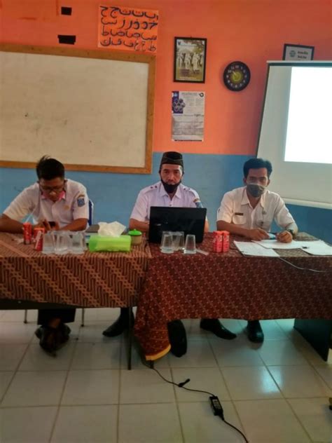 Kegiatan Bimbingan Pengisian Instrumen Supervisi Mutu Pendidikan 2020