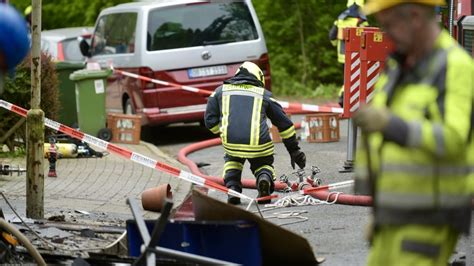 Nach Brand In Oberhausen Weitere H User Werden Evakuiert