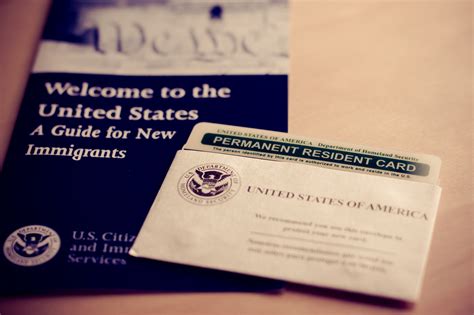 USCIS determinó los 3 casos en los que pueden solicitar tu Green Card