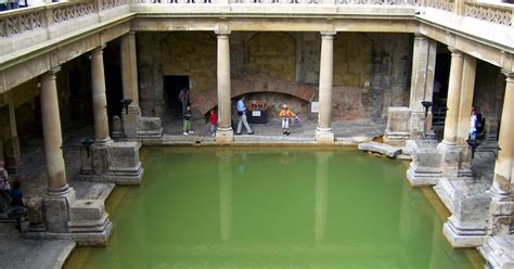 Cicero scribit: AQUAE SULIS (BATH – INGLATERRA)