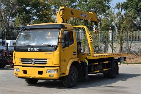 Dfac Wheels Road Recovery Flatbed Wwrecker Tow Truck With Crane