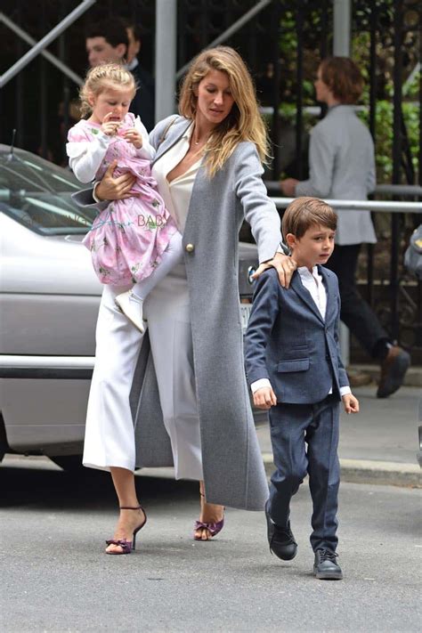 Gisele Bundchen leaving the Church of St. Thomas in NYC with kids Ben ...