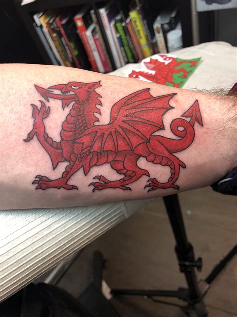 Pin by Ben Davis on Wales | Dragon tattoo designs, Dragon tattoos for ...