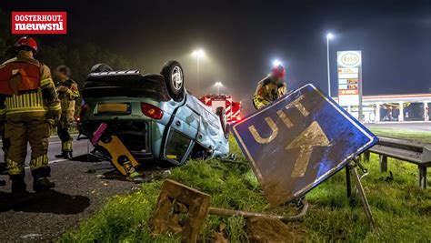 Vier Gewonden Bij Ongeval Op Rijksweg A27 Bij Tankstation Galgeveld