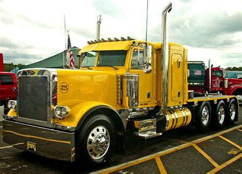 Semitrckn — Peterbilt custom 379 heavy haul