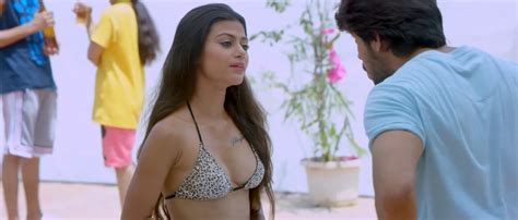 Nude Video Celebs Rani Chatterjee Sexy Goa Trip