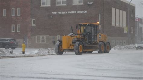 Canada Post halts Thunder Bay mail deliveries over 'extreme weather ...