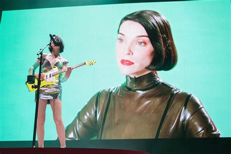 Stream St. Vincent's New Album MASSEDUCTION - SPIN