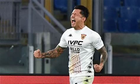 Selección Peruana Gianluca Lapadula Ya Tiene Dni Y Podrá Ser Utilizado Por Ricardo Gareca