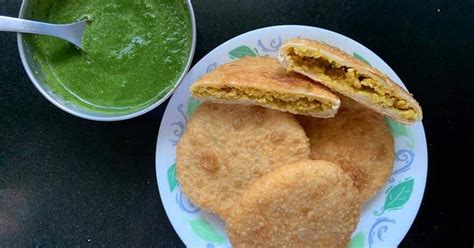 Moong Dal Kachori Recipe by jyotibahirat - Cookpad