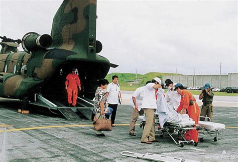 陸上自衛隊：ヘリコプターの能力を見る②「緊急患者空輸」自衛隊ヘリを救急ヘリとして活用し続ける部隊 ｜ Motor Fan[モーターファン]