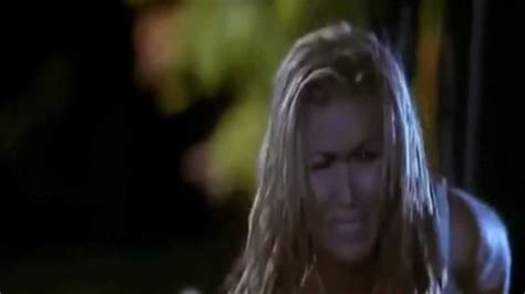 Las Chicas Mas Sexys 8 Carmen Electra Escena De Scary Movie Ropa