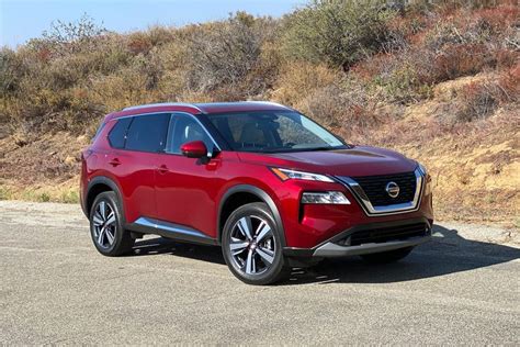 2021 Nissan Rogue review: Playing it down the middle - CNET