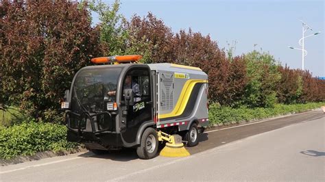 Baiyi Cs60 Mini Street Sweeper Small Street Sweeping Machine Road