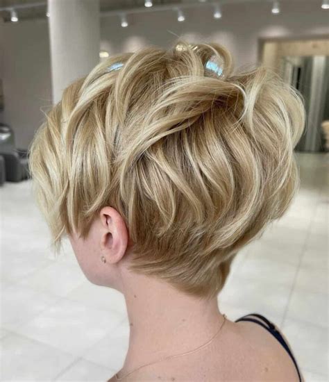 Stunning Short Blonde Haircuts That Have Us Doing Double Takes