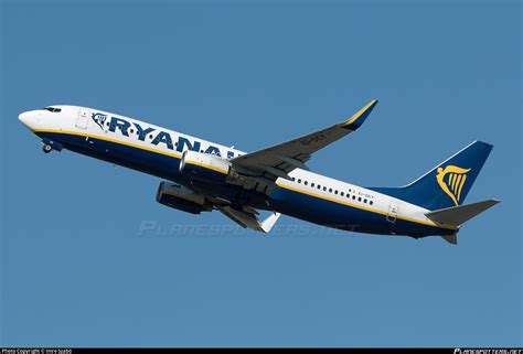 EI DCY Ryanair Boeing 737 8AS WL Photo by Imre Szabó ID 1127129