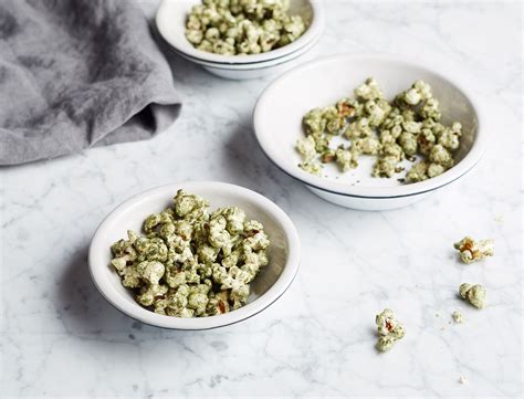 Spirulina Popcorn Recipe - goop