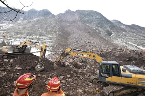 Death toll in China landslide rises to 25 | FMT