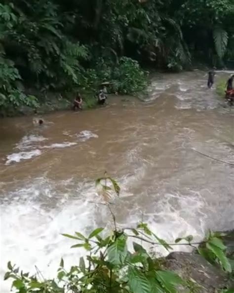 BREAKING NEWS Beredar Info Ada Warga Hanyut Di Sungai Penembang