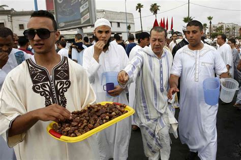 What Is Eid Al Fitr And How Do Muslims Celebrate It 6 Questions