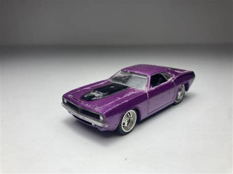 Flip Car Hot Wheels Pintura Ruim Miniatura Em Metal