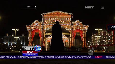 Jutaan Lampu Hiasi Kota Moscow Russia Di Hari Perayaan Natal Net