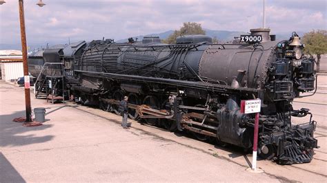 Union Pacific 4 12 2 9000 On Public Display In Pomona Ca This Giant