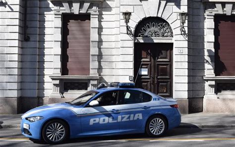 Busto Rubano Merce All Ex Mizar Arrestata Una Coppia Rete55