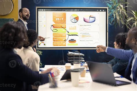 Financial manager explaining his ideas to increase business profit