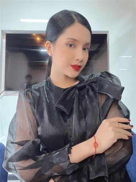 Hot lại chia sẻ trái ngược của Quỳnh Lương và Thiên An khi cùng làm mẹ đơn thân đúng là mỗi