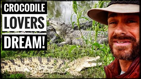 Kenan Tours Crocodile Encounter In Texas YouTube