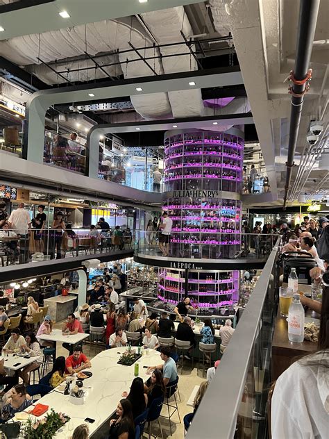 Loving Julia & Henry downtown : r/Miami